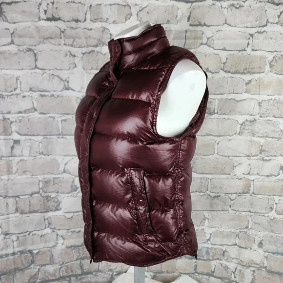J. Crew Quilted Down Puffer Vest Maroon Size Small - Picture 11 of 14